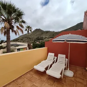  Сasa de vacaciones Cheerful 3 Bedroom Town House With Garage